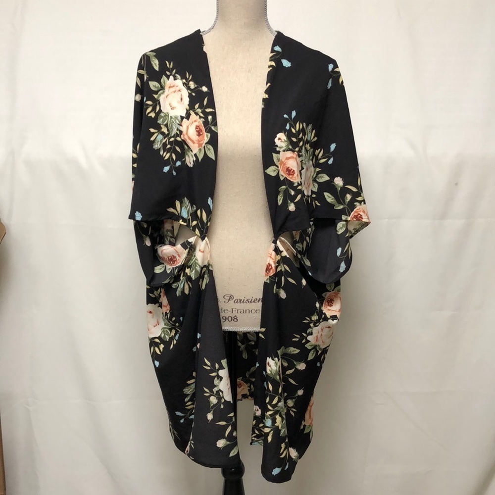 Amaryllis mid length kimono